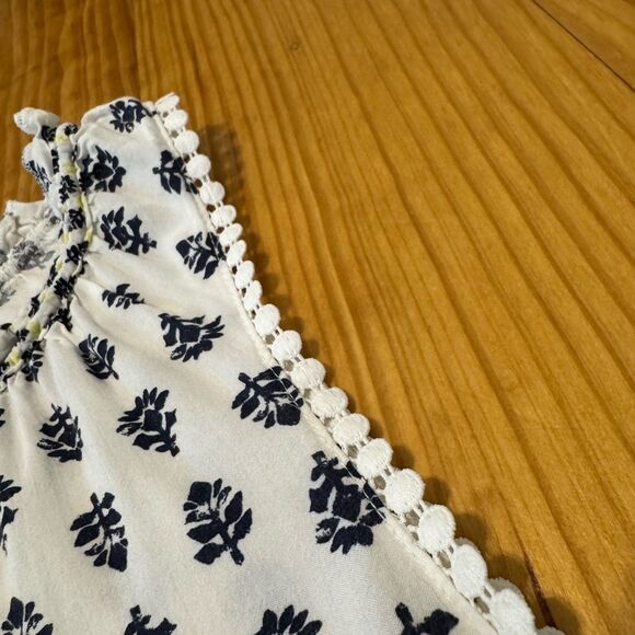 VICTORIAS SECRET Size LRG White Blue Leaf Print Nightgown Pajamas PJs VS Womens - Picture 8 of 11